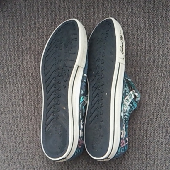 Vintage Ed Hardy Women's Teal and White Sneakers Size 11 - Picture 9 of 10